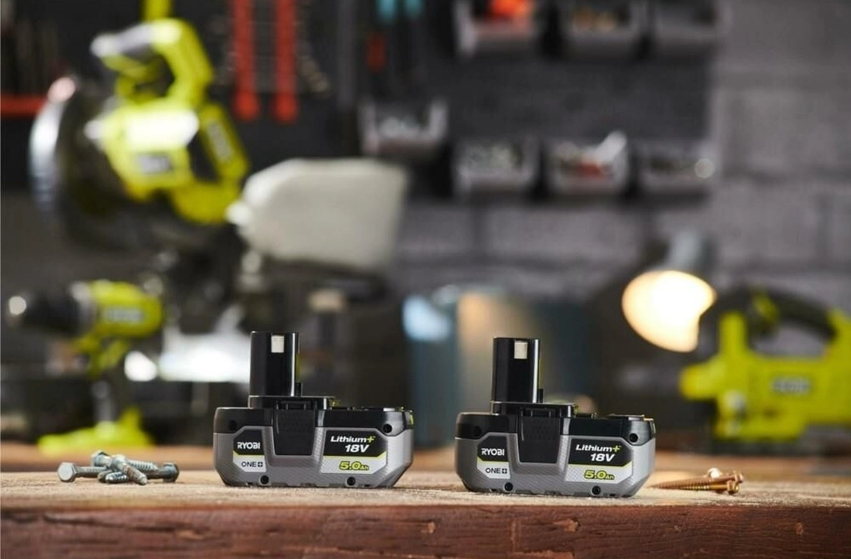 Ryobi RC18120-240X 18V Akü Şarj Cihazı Seti (2x4,0 Ah)