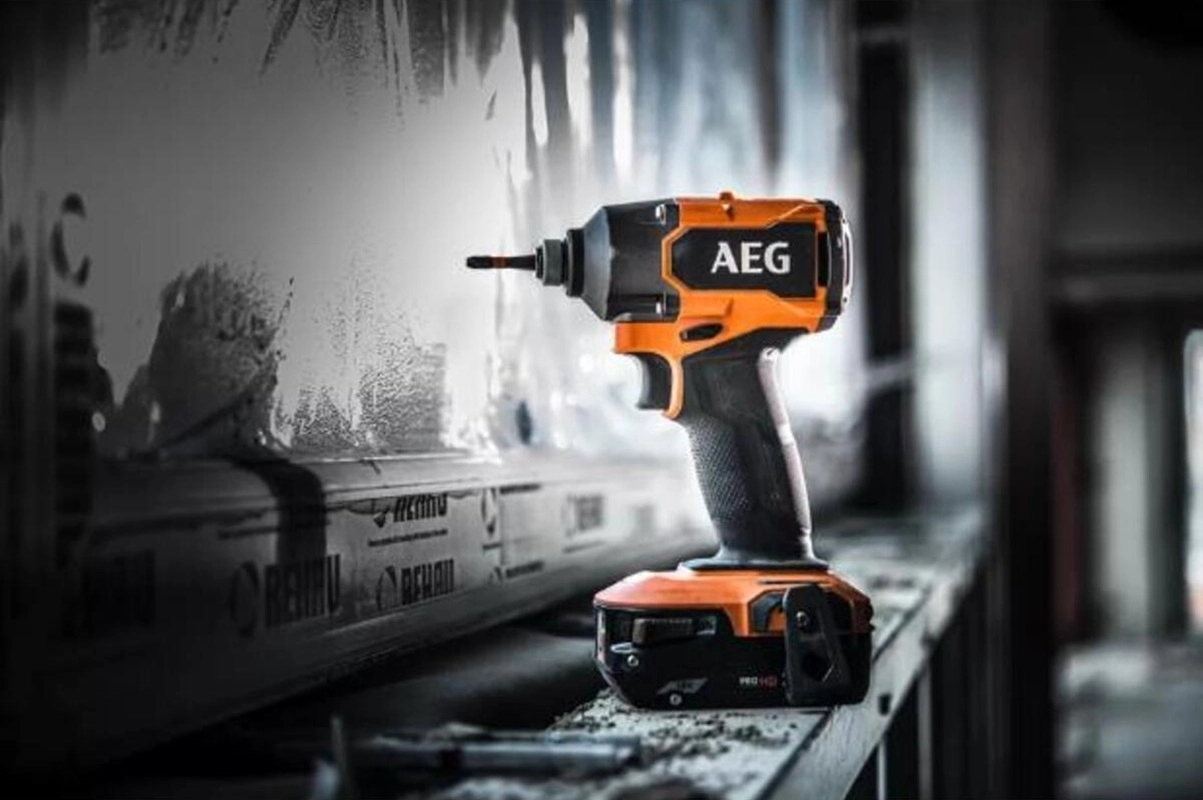 AEG BSS 18C3B3-502 18V Akülü Darbeli Vidalama T4937472015