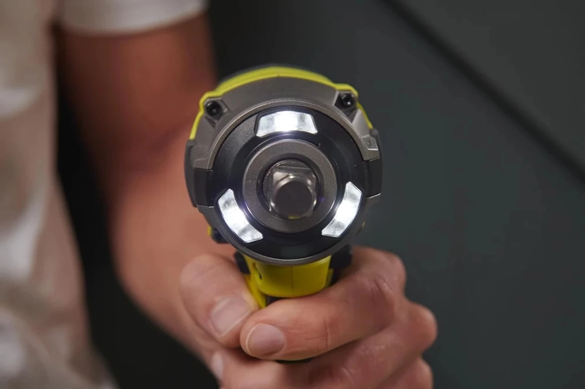 Ryobi RIW18CBL-0 18V ONE+ HP Kömürsüz Somun Sıkma - T5133006492
