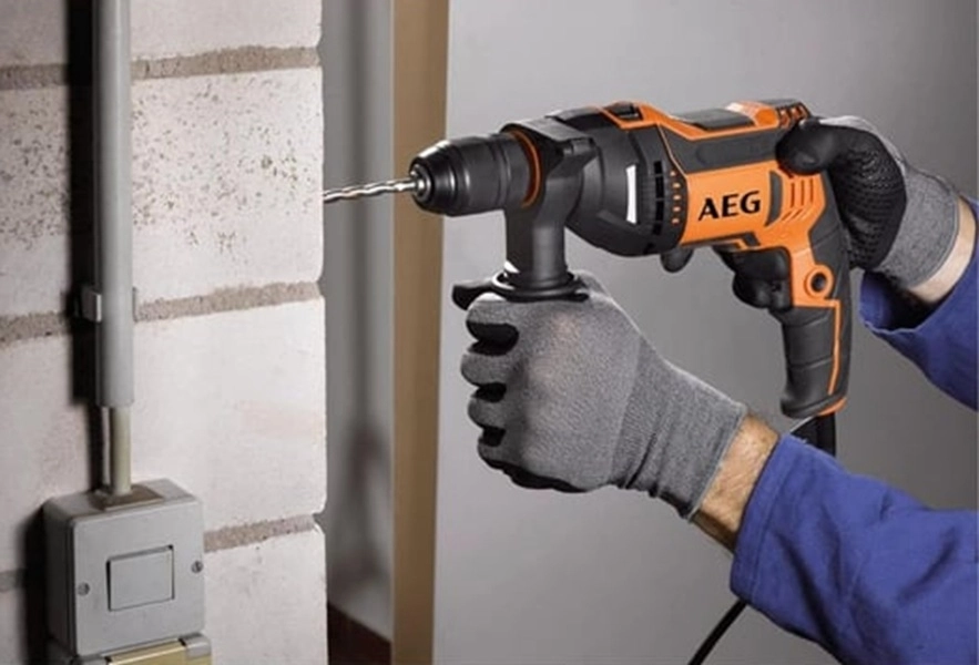 AEG SBE 750 RE Darbeli Matkap 750W – T4935442850
